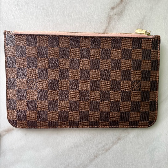 Louis Vuitton Damier Ebene Neverfull Pochette with Pink Rose Ballerine Interior - Picture 2 of 7